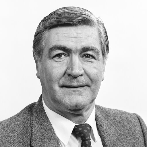 Portrait of MEP Konrad SCHON