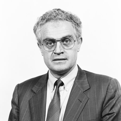 Suriet 6: Portrait of Lionel JOSPIN MEP.