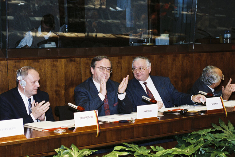 Foto 8: EPP group meeting in Luxembourg - Designation of Egon KLEPSCH as the party's candidate for the next presidency of the EP