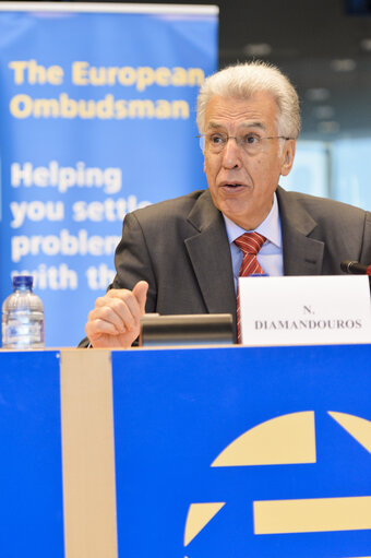 Fotagrafa 8: EU Ombudsman Press conference - Annual report 2012