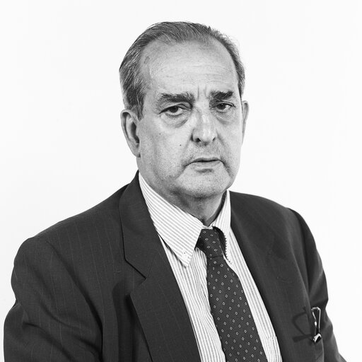 Φωτογραφία 3: Portrait of MEP Fernando MORAN LOPEZ