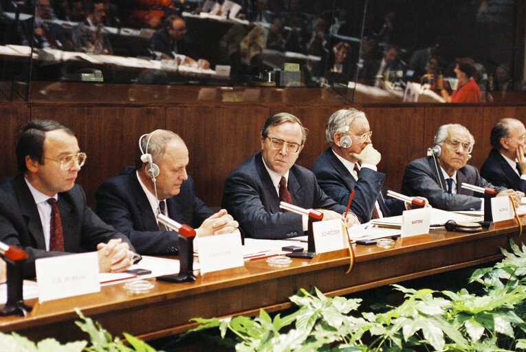 Foto 17: EPP group meeting in Luxembourg - Designation of Egon KLEPSCH as the party's candidate for the next presidency of the EP