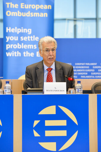 Fotagrafa 13: EU Ombudsman Press conference - Annual report 2012