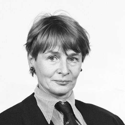 Fotogrāfija 8: Portrait of MEP Undine-Uta BLOCH von BLOTTNITZ