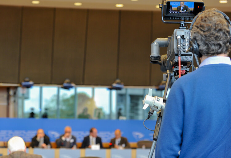 Foto 48: Press Conference : Only a fair EU has a future : three decades of discrimination in Italian universities.