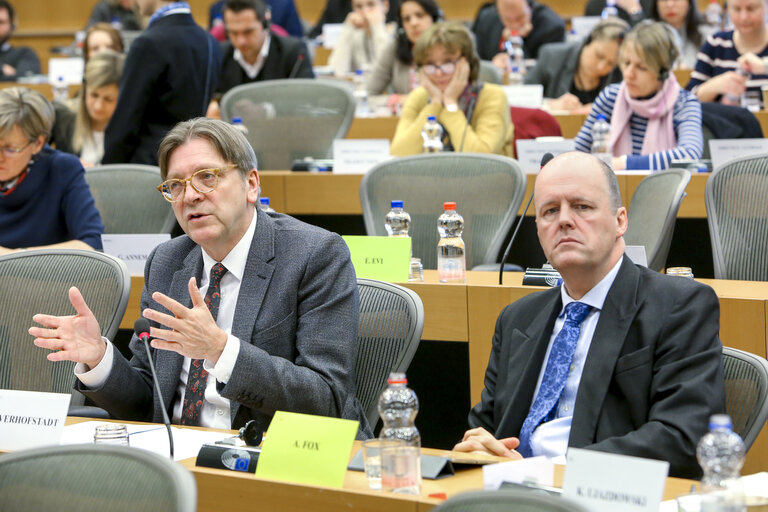 Fotografia 11: AFCO Committee meeting  ' The withdrawal of the United Kingdom from the European Union (Article 50 TEU) ' - Exchange of views on the state of play of the negotiations on Brexit, with the participation of the Parliament's coordinator for the negotiations on the UK withdrawal from the EU, and with a member of the Parliament's Brexit Steering Group