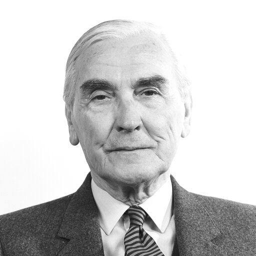 Valokuva 6: Portrait of MEP Francois Marie GERONIMI