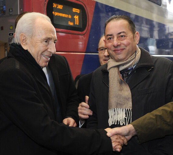 Photo 2: Official visit of the President of Israel to the European Parliament in Strasbourg - Arrival by train