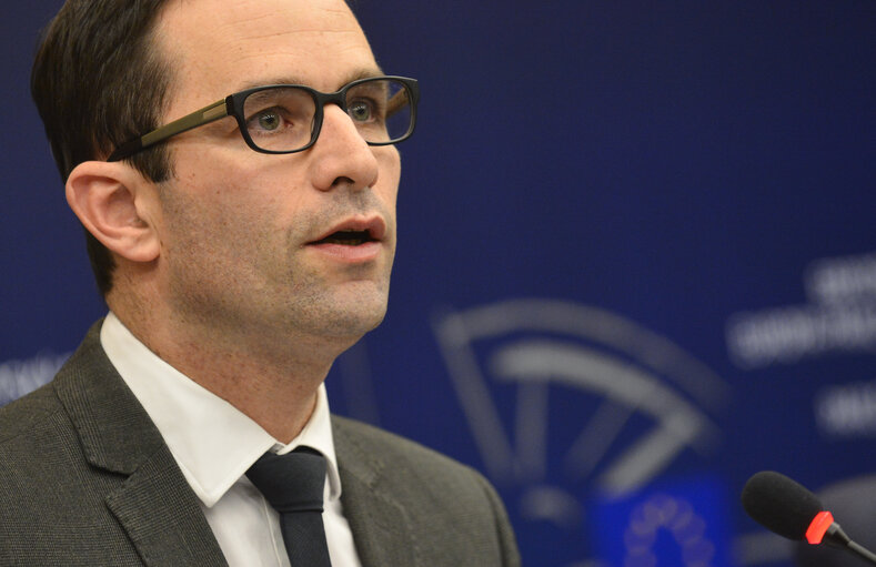 Press Conference, Benoit HAMON - French Minister responsible for consumers.