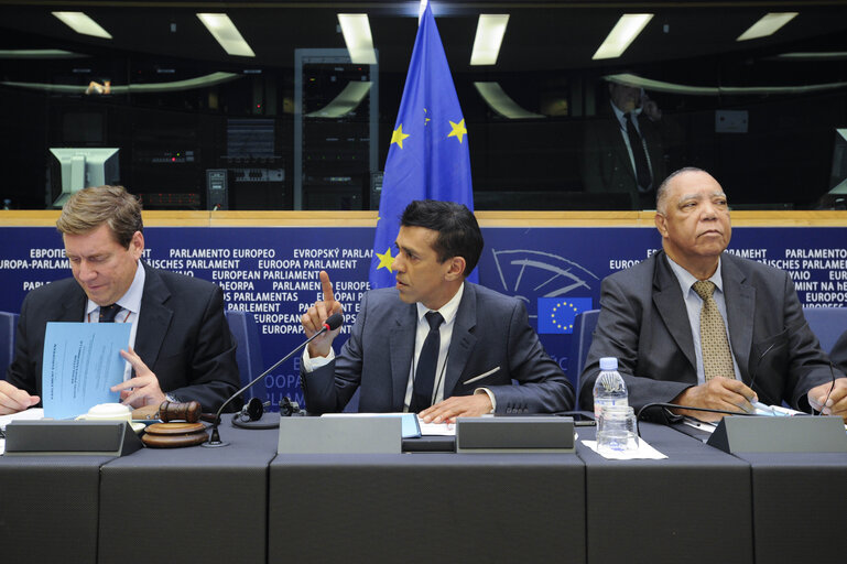 Fotografie 8: MEPs meet with fishermen from ultraperipherical regions on the FEAMP and the PCP