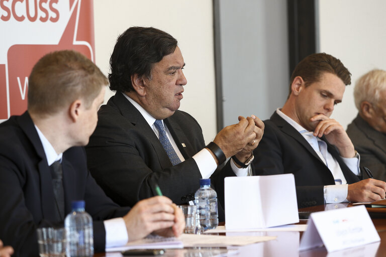 Foto 1: Debate: Can a future FTA create a proper EU-US energy dialogue?