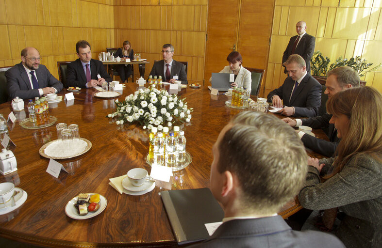 Fotografie 26: Mr Martin Schulz, the President of the European Parliament meets with Mr Donald Tusk, Prime Minister