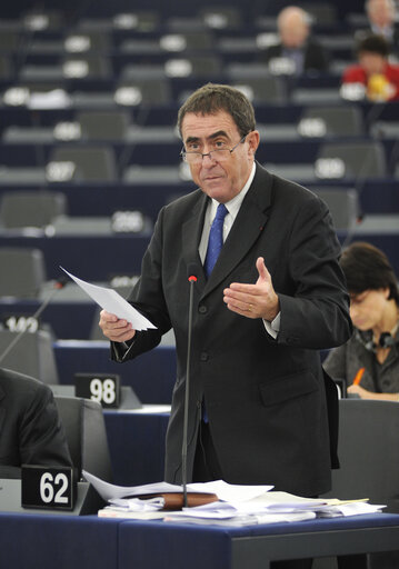 Photo 4: Plenary Session in Strasbourg - Week 43  European Council and European Commission statements