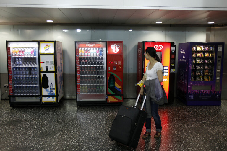 Φωτογραφία 29: Vending machines.