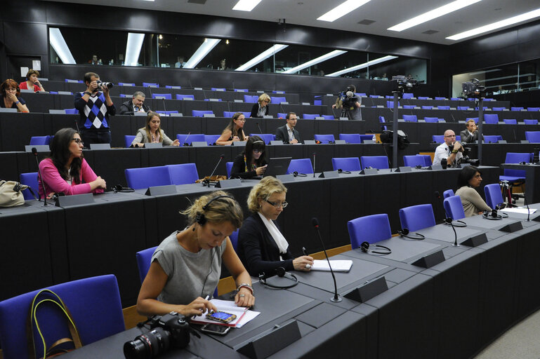 Fotografia 7: Press conference by Vice-President and High Representative in charge of Justice, Fundamental Rights and Citizenship and MEPs on minimum rights for victims across the EU