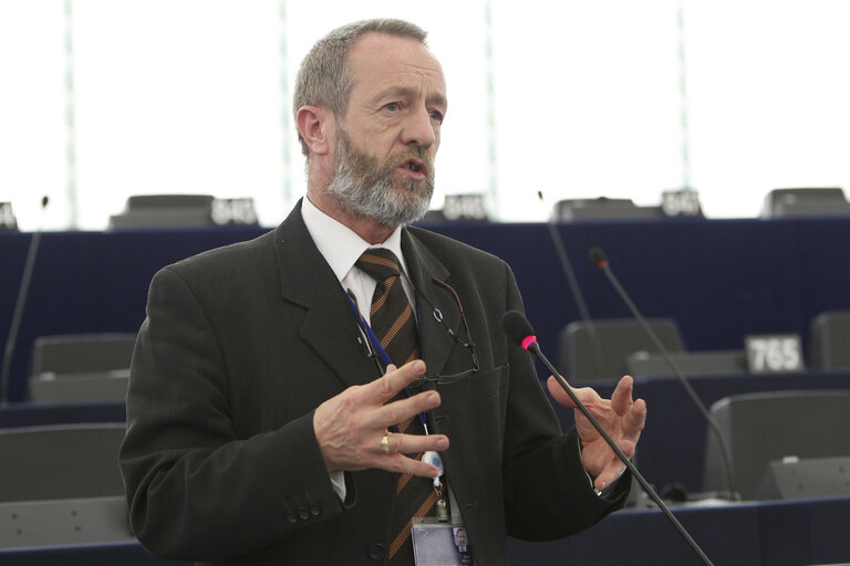 Plenary session week 43 2012 -Joint debate - EU development policy