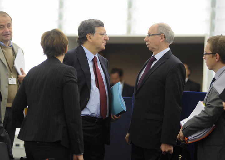 Photo 33: Plenary Session in Strasbourg - Week 43  European Council and European Commission statements