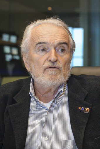 Photo 22 : New technologies and education for multilingualism.