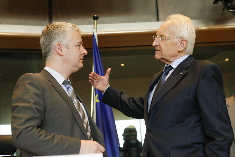 Foto 9: Exchange of views with Edmund STOIBER, chairman of the high level group of independent stakeholders on administrative Burdens