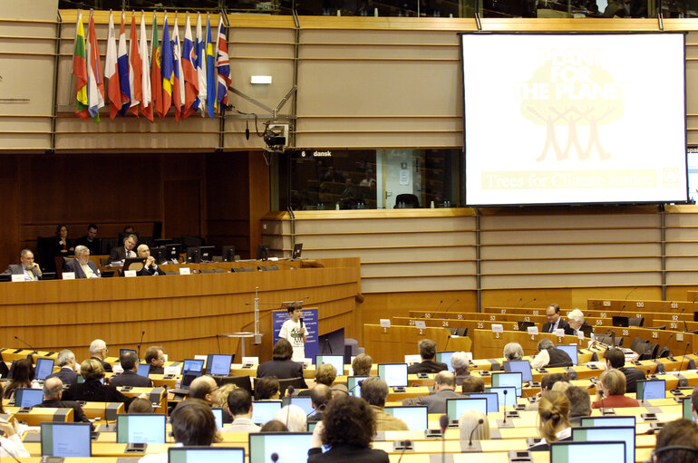 Foto 4: Conference in Brussels - Global Contract based on Climate Justice