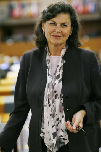 Photo 9: MEP Charlotte CEDERSCHIOLD in Brussels