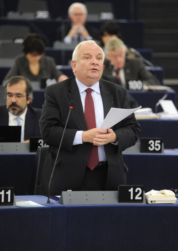 Photo 27: Plenary Session in Strasbourg - Week 43  European Council and European Commission statements