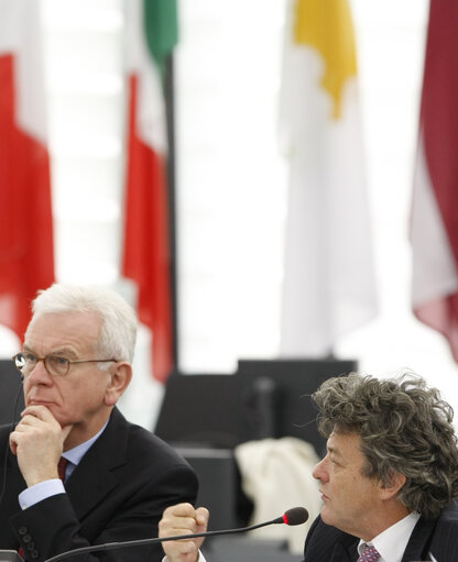 Fotografia 5: EP President attends the Joint Parliamentary Meeting between the European Parliament and the National Parliaments dedicated to Energy and Sustainable Development