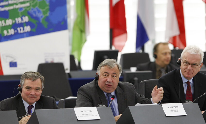 Fotografia 8: EP President attends the Joint Parliamentary Meeting between the European Parliament and the National Parliaments dedicated to Energy and Sustainable Development