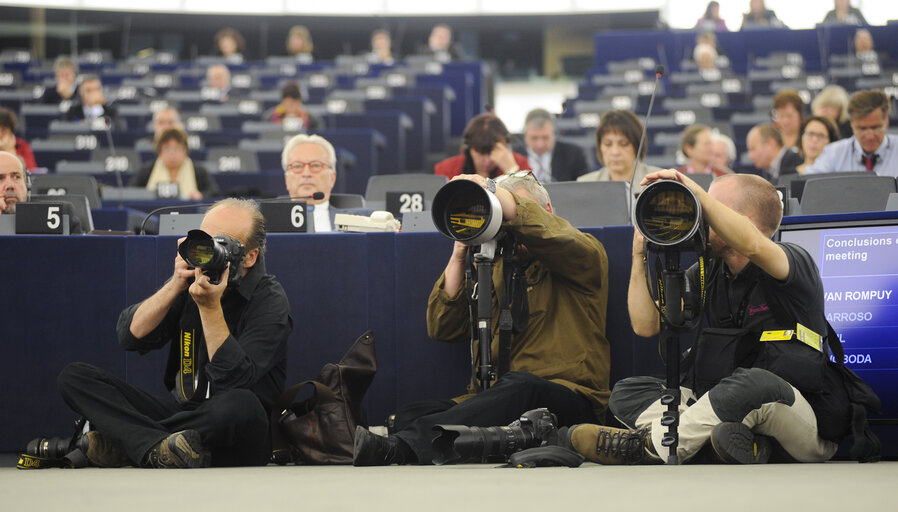 Photo 31: Plenary Session in Strasbourg - Week 43  European Council and European Commission statements