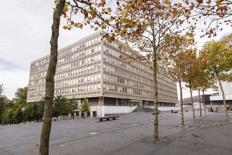 Photo 7 : EU Institutions in Luxembourg. Robert SCHUMAN (SCH) Building