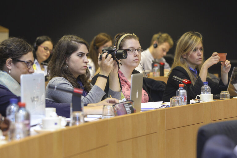 Fotografija 12: European youth media days 2012: Workshop for young journalists.