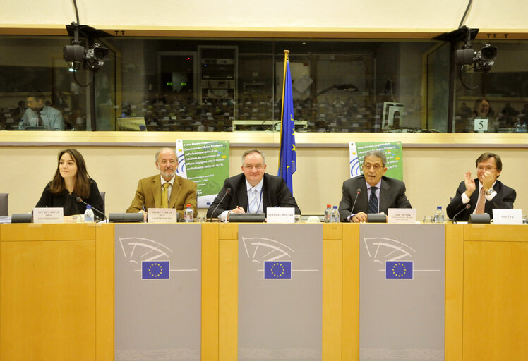 Fotografija 11: AFET Committee meeting in Brussels - Discussion with the Secretary General of the Arab League (in the context of EP-Arab week activities)