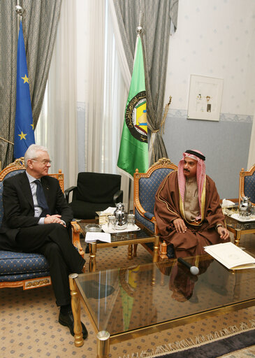 Fotografi 7: Hans-Gert POETTERING, EP President, makes an official visit in Saudi Arabia - EP President in Riyadh, Saudi Arabia