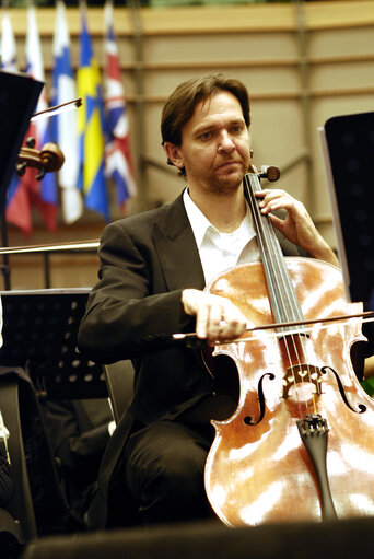 Foto 11: Classical concert in the Hemicycle of the EP in Brussels.