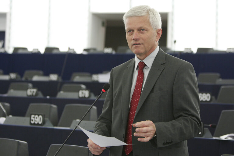 Zdjęcie 1: Plenary Session Week 37 2012 - Explanations of votes - Annual report from the Council to the European Parliament on the Common Foreign and Security Policy