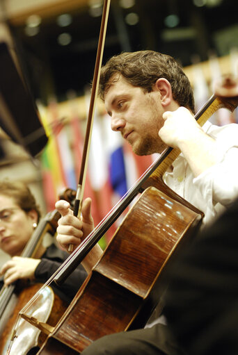 Foto 5: Classical concert in the Hemicycle of the EP in Brussels.