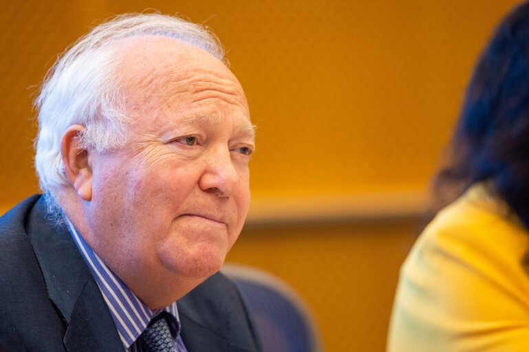 Fotografie 11: AFET Committee  - Exchange of views with Miguel Ángel Moratinos, High Representative for the United Nations Alliance of Civilizations