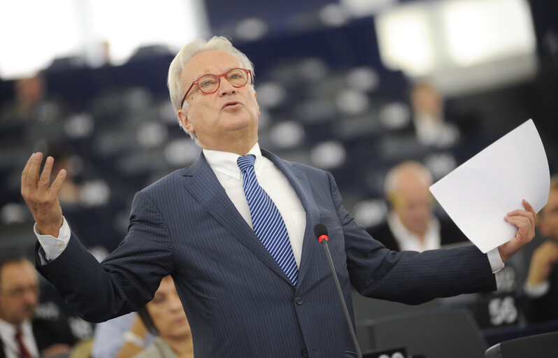 Photo 25: Plenary Session in Strasbourg - Week 43  European Council and European Commission statements