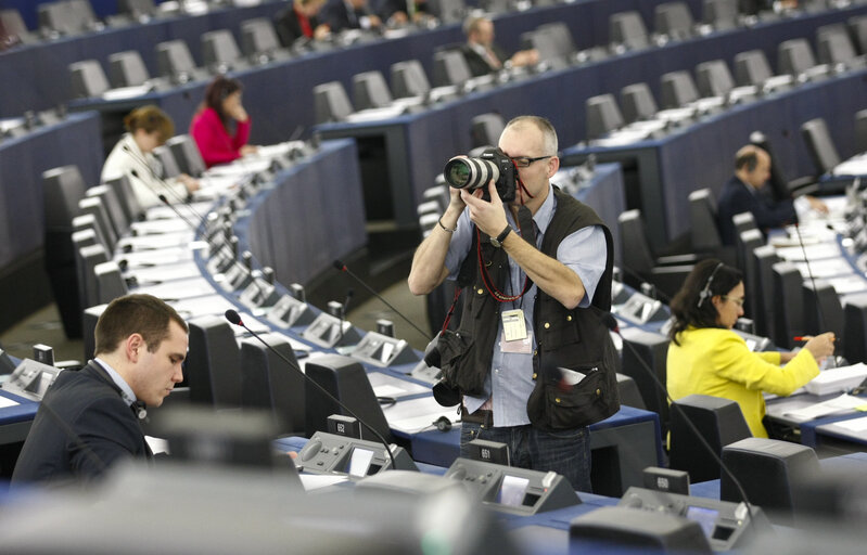 Photo 45: Plenary Session in Strasbourg - Week 43  European Council and European Commission statements