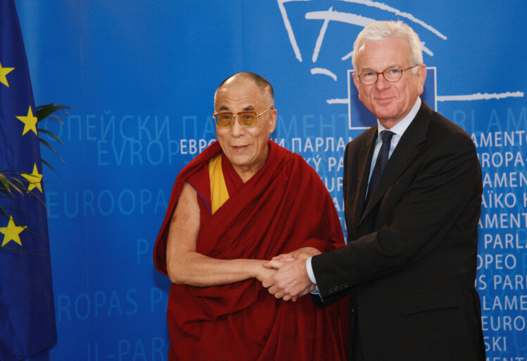 Foto 28: EP President meets with His Holiness the XIVth Dalai Lama in Brussels