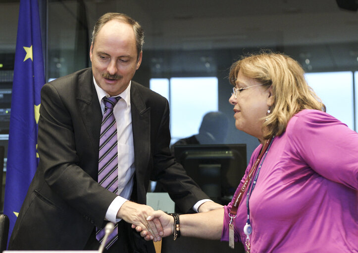 New technologies and education for multilingualism.