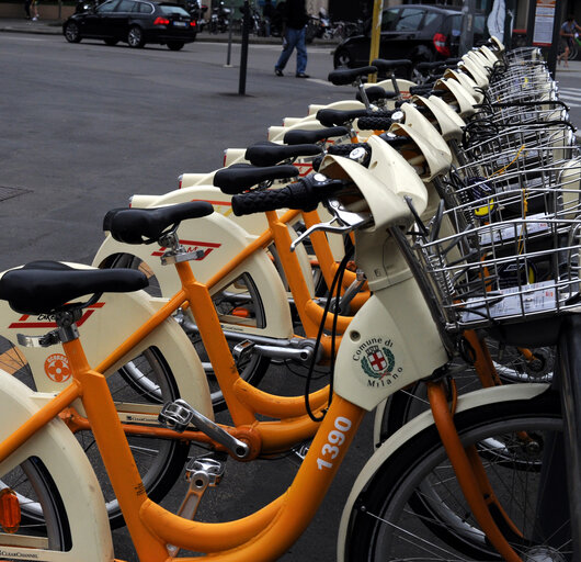 Fotografie 20: Shared bicycles in central Milan