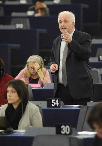 Photo 1: Plenary Session in Strasbourg - Week 43  European Council and European Commission statements