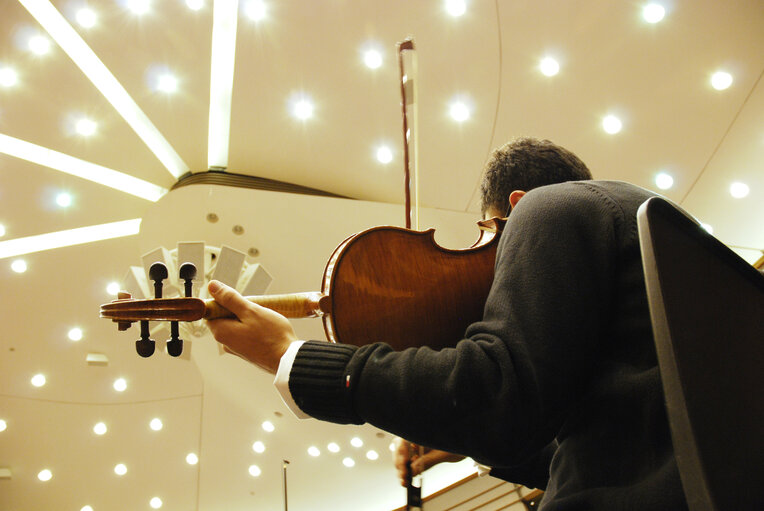 Foto 19: Classical concert in the Hemicycle of the EP in Brussels.