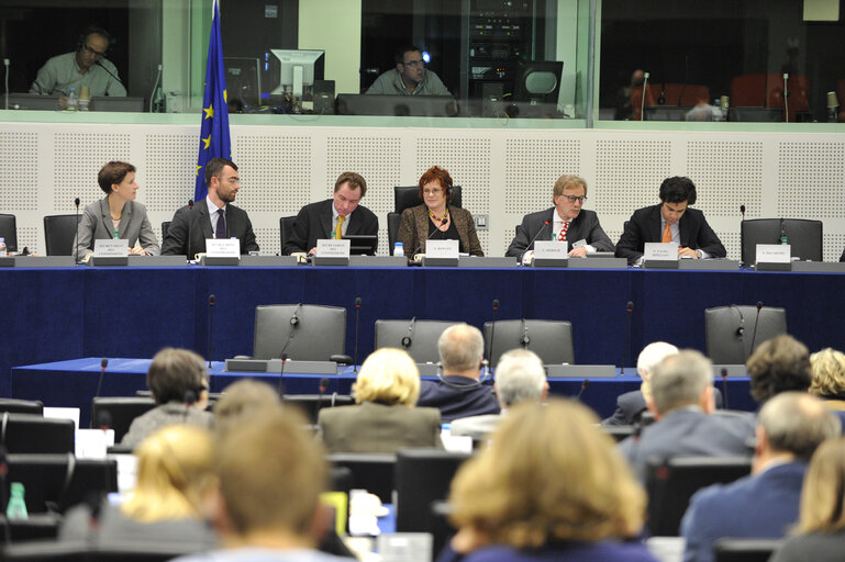 Foto 8: ECON Committee meeting.  Nomination ECB board.