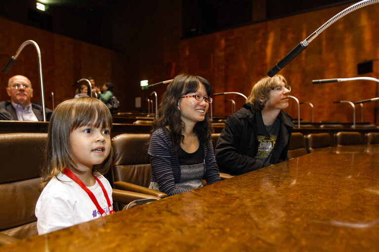 Φωτογραφία 37: Open day Luxembourg