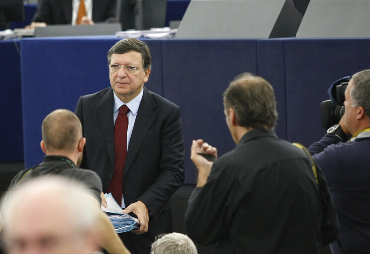 Photo 34: Plenary Session in Strasbourg - Week 43  European Council and European Commission statements