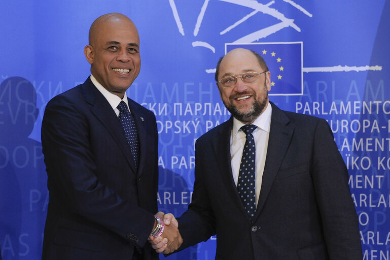 Foto 8: Official visit of  Michel joseph MARTELLY with EP President  Martin SCHULZ