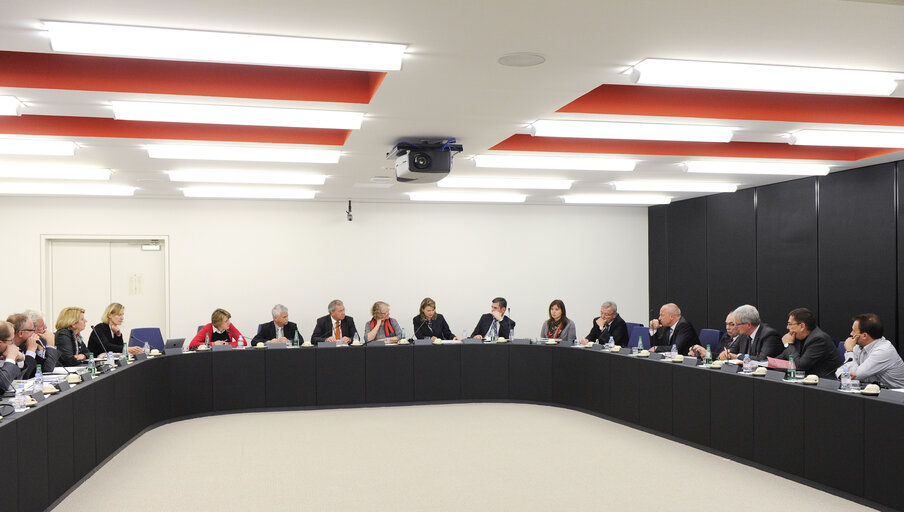 meeting with meps about legislation on digital tachographs