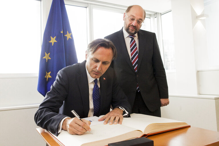 Fotografia 10: Martin SCHULZ - EP President meets with Ranko KRIVOKAPIC President of the Montenegro Parliament